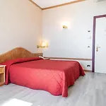 鲍比行政酒店 3* 圣雷默
