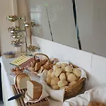 鲍比行政酒店 酒店 圣雷默