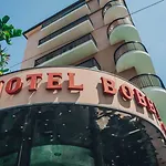 鲍比行政酒店 酒店 圣雷默