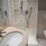 鲍比行政酒店 酒店 圣雷默