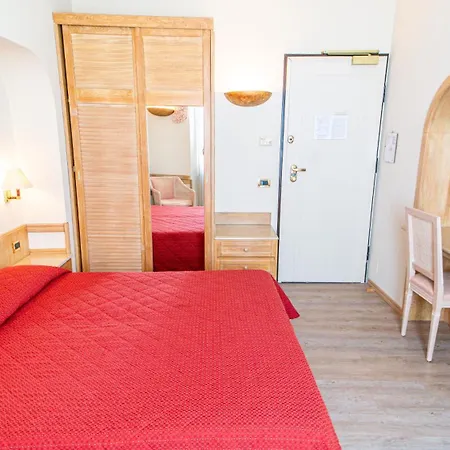 Bobby Executive Отель 3*