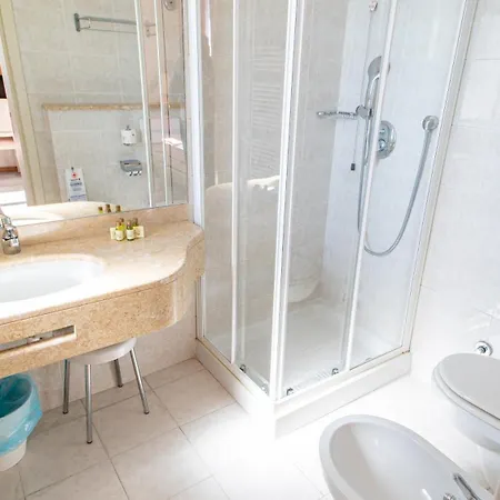 Отель Bobby Executive Санремо