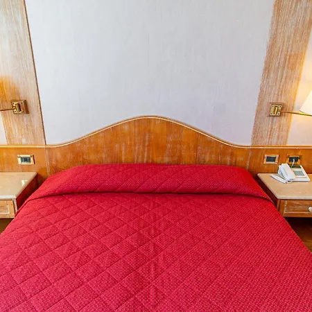 Bobby Executive Отель