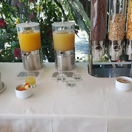 Bobby Executive Отель 3*