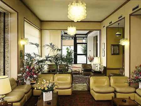 Bobby Executive Санремо