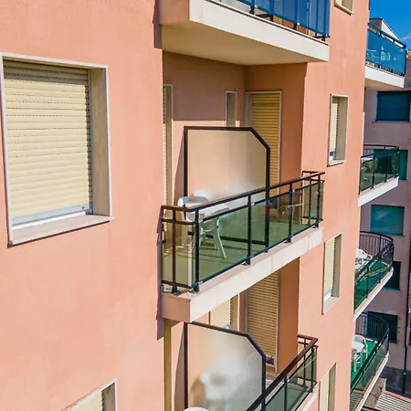 鲍比行政酒店 酒店