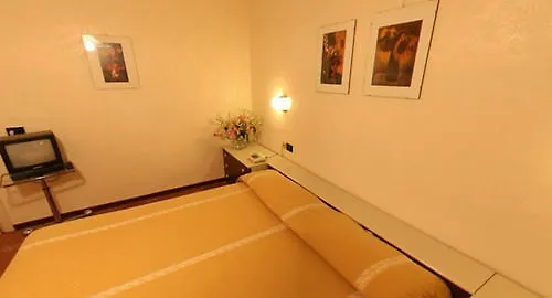 Szálloda Bobby Executive 3*